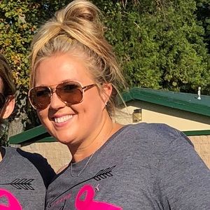 Meet your Posher, Robin